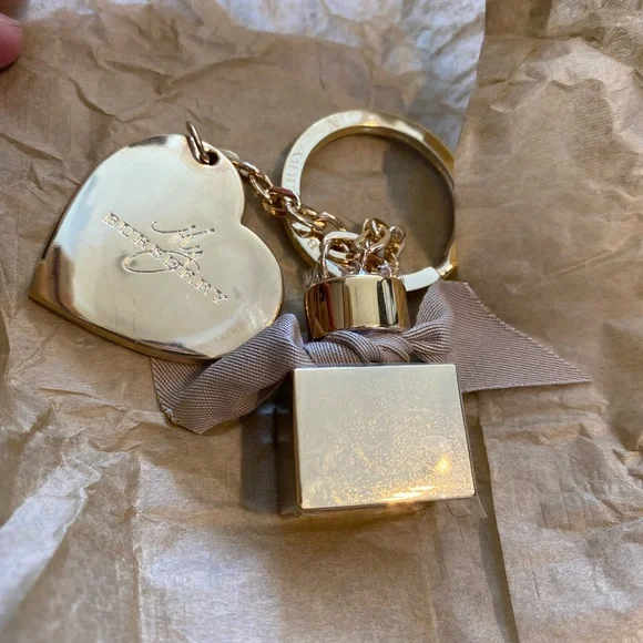 BURBERRY✨ - Picture 4 of 6